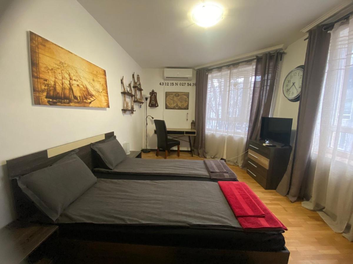 Apartament Bogoslovovi Varna Exterior foto